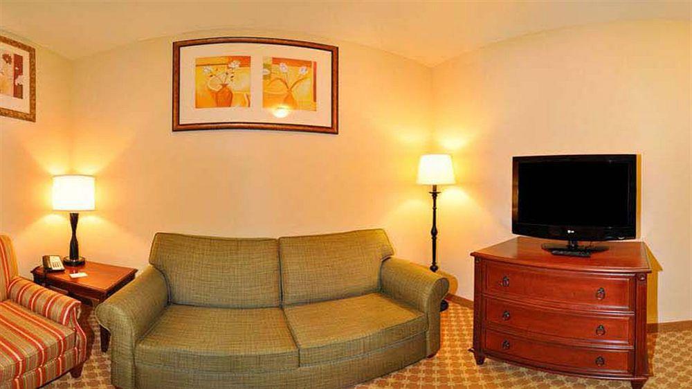 Country Inn & Suites By Radisson, Crestview, Fl מראה חיצוני תמונה