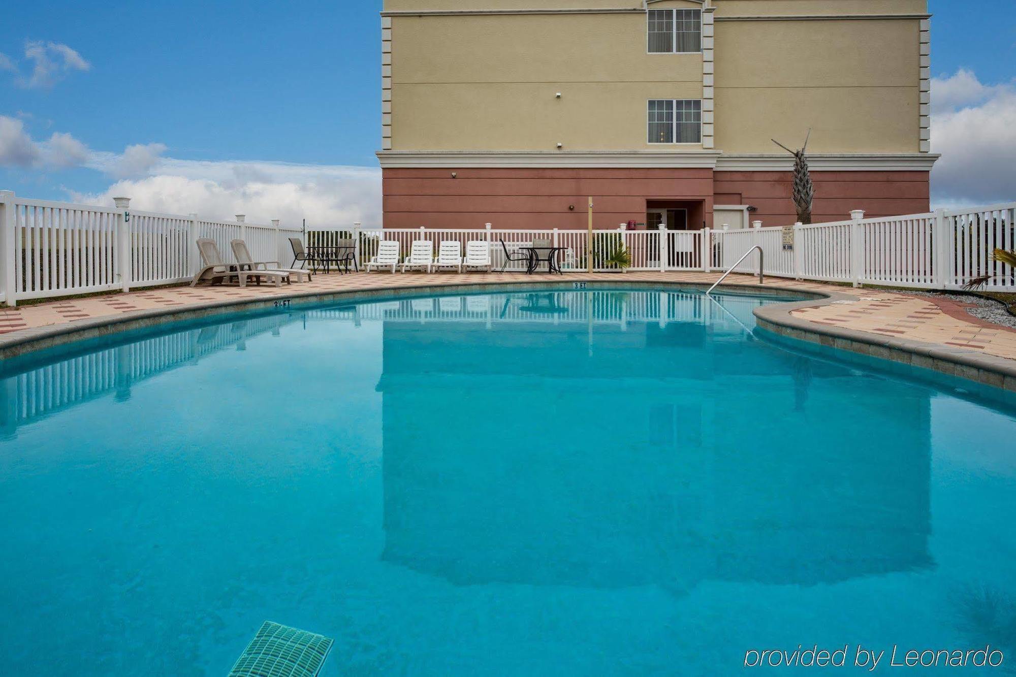 Country Inn & Suites By Radisson, Crestview, Fl מראה חיצוני תמונה
